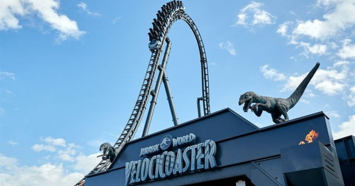 Universal Orlando inaugura nova montanha-russa do Jurassic World