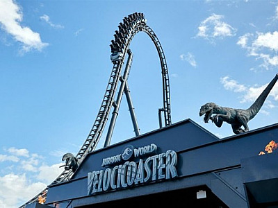 Universal Orlando inaugura nova montanha-russa do Jurassic World