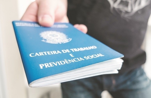 Situação de emprego melhora, mas cidades fecham com saldo negativo