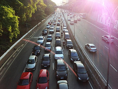 Prefeitura suspende regime emergencial de restrição de veículos em São Paulo