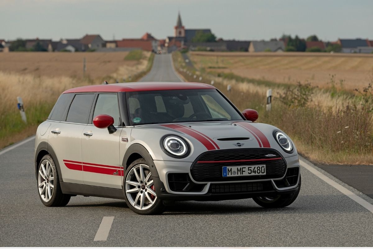 Novo MINI John Cooper Works Clubman ALL4 chega à rede de concessionárias no país