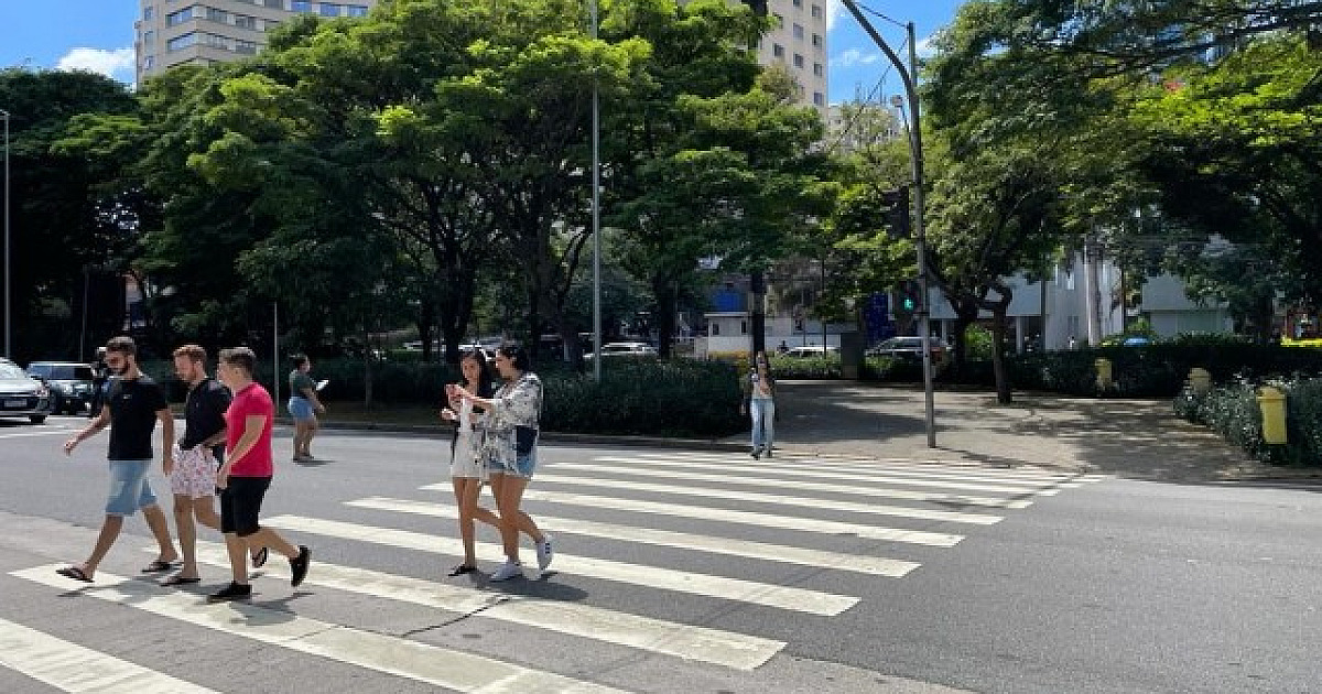 Municípios têm queda de mais de 70% em novos casos da Covid-19