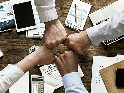 A importância do alinhamento da liderança para um ambiente de trabalho fortalecido