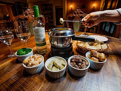 Roteiro do Vinho aposta em fondue como destaque para o inverno