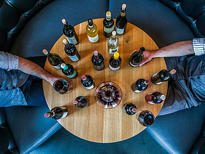 Wine zera impostos de todos os vinhos e oferece até 70% OFF