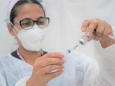 Municípios começam vacinação de adolescentes a partir de 15 anos