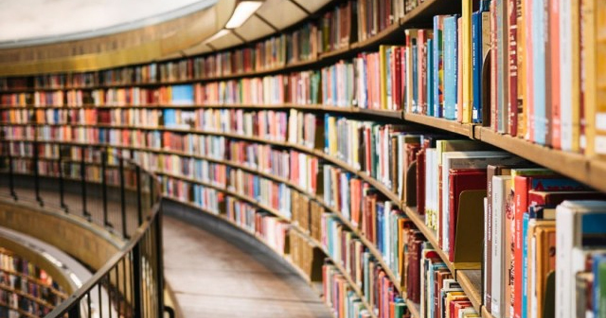 Objetivo promove live sobre livros estrangeiros cobrados nos vestibulares