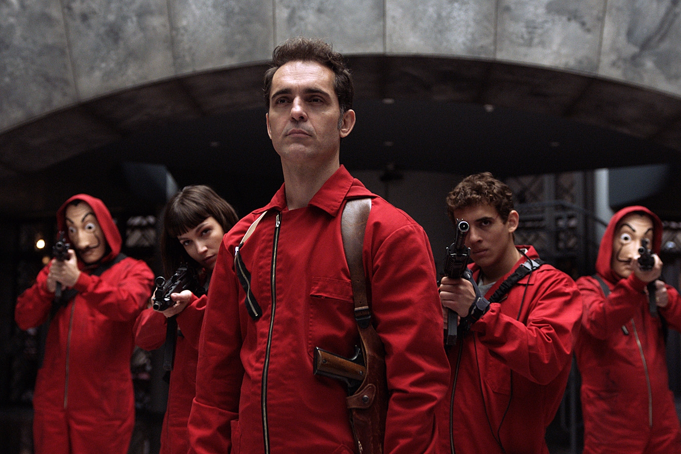 Elencos de "La Casa de Papel" e "Esquadrão 6" virão para o Brasil na CCXP19