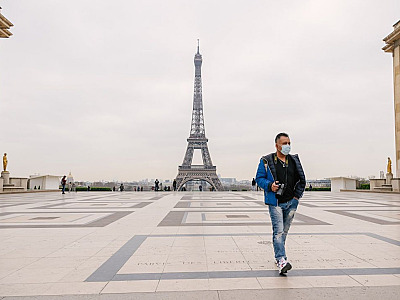 União Europeia vai reabrir fronteiras para turistas vacinados