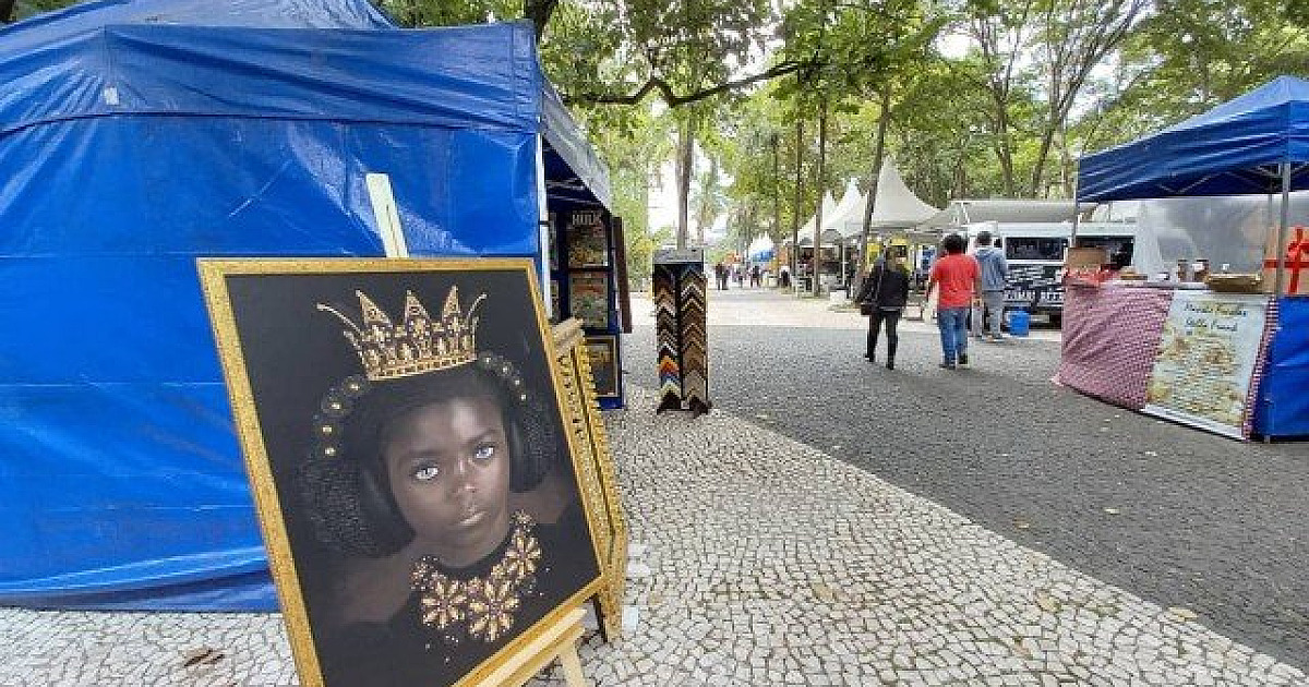 Feira de Artes, Decoração e Artesanato acontece até sábado (29)