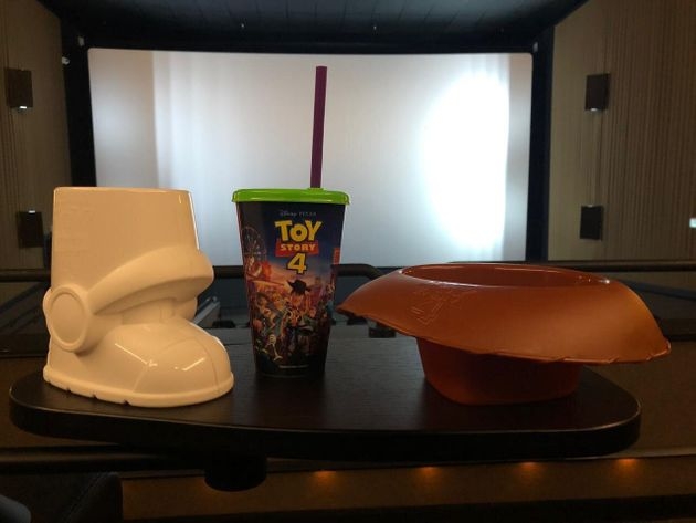 Cinemark lança copo e balde especiais de 'Toy Story 4'