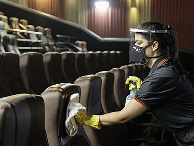 Com possível reabertura, cinemas adotam protocolos de saúde