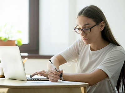 Evento do Curso Anglo ajuda estudantes na escolha da carreira