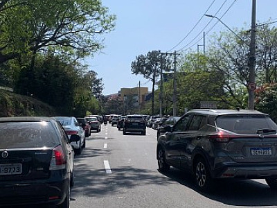 Eleição 2024: motoristas enfrentam trânsito lento em algumas vias do bairro