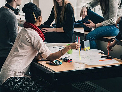 Santander abre Programa de Trainee 2026 com salários de até R$9,2 mil