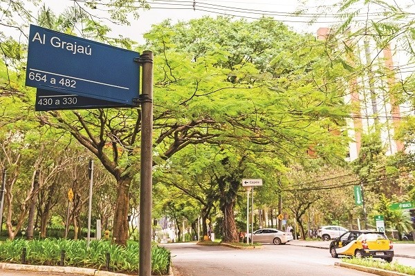 Número de multas por estacionar em local proibido aumenta em Alphaville