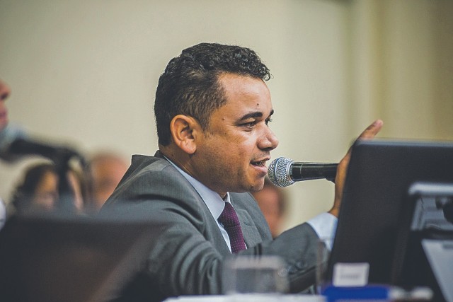 Após ‘alerta’ do Ministério Público, Câmara não solucionou salários
