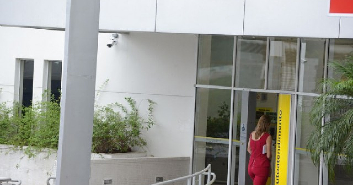 Natal: confira o que abre e fecha no feriado