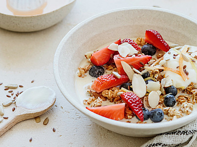 3 receitas de muesli para repor as energias nos dias de calor