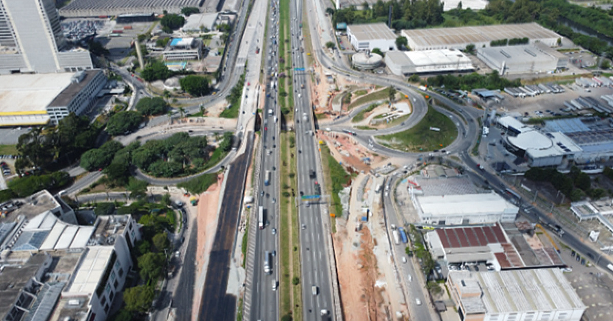 CCR ViaOeste faz readequação na faixa de rolamento no trevo de Alphaville no sentido da Alameda Rio