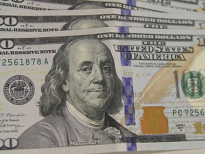 Dólar alcança R$ 5,50 e bolsa cai 2,1% após decisão de Dino