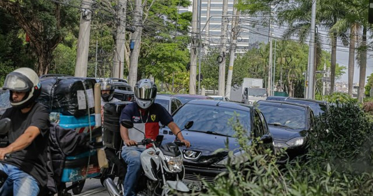 Motociclistas lideram acidentes em Barueri; em Santana de Parnaíba, carros são maioria