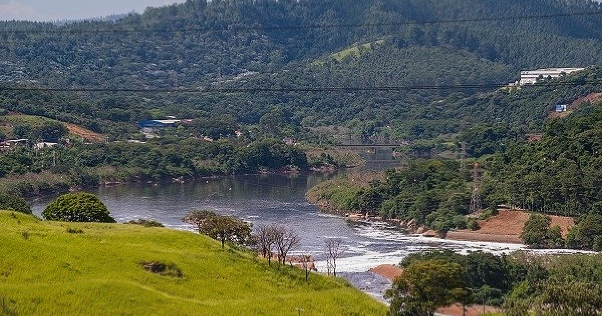 Apesar da classificação de perigo em relatório, barragem de Pirapora não corre risco de romper, afir