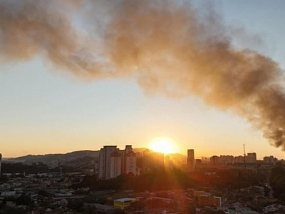 Número de incêndios em vegetação chega a 108 em Barueri e Santana de Parnaíba