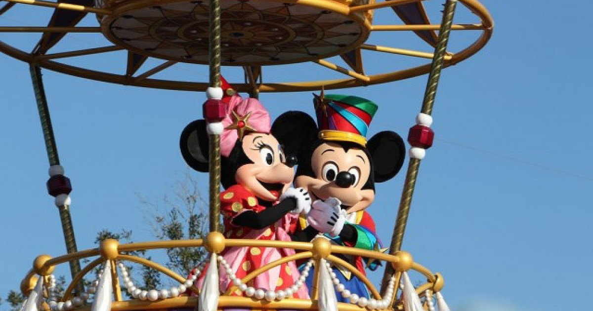 Azul retomará voos para Orlando em dezembro
