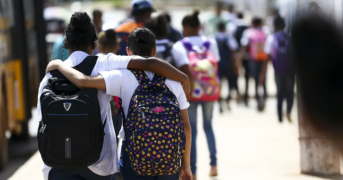 Governo amplia mobilização de vacina contra HPV em jovens até dezembro