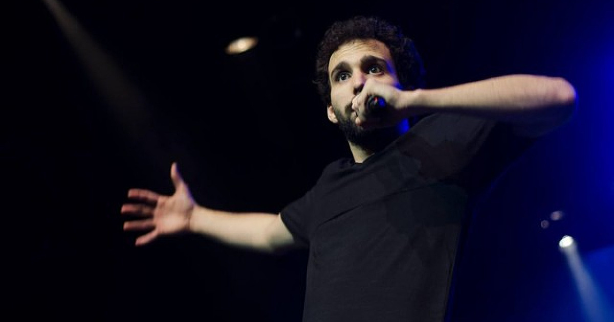 Murilo Couto apresenta seu novo stand-up comedy em Santana de Parnaíba no dia 16 de março