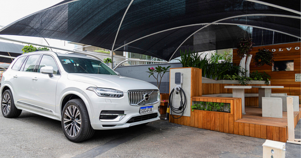 Volvo Car Brasil emprestará frota de veículos híbridos para profissionais de saúde