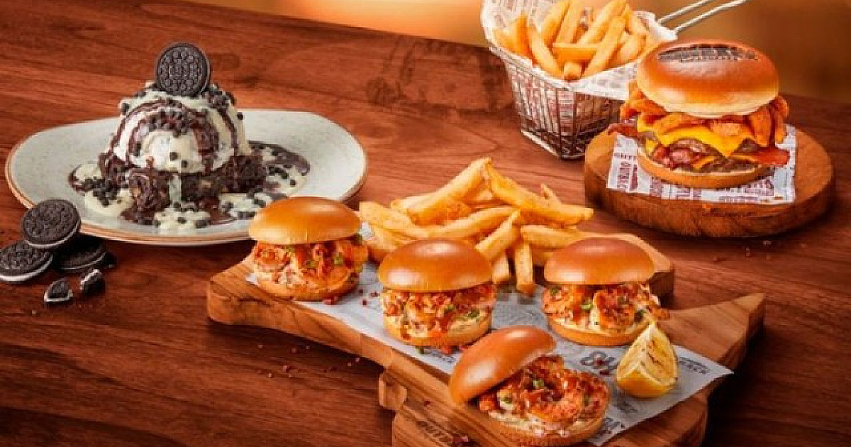 Outback anuncia novos hambúrgueres e sobremesa com Oreo