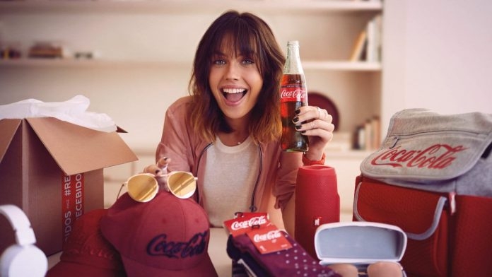 Coca-Cola lança promoção que enviará “recebidos” para consumidores