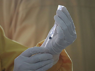 Vacina contra HPV reduz em 58% casos de câncer de colo de útero