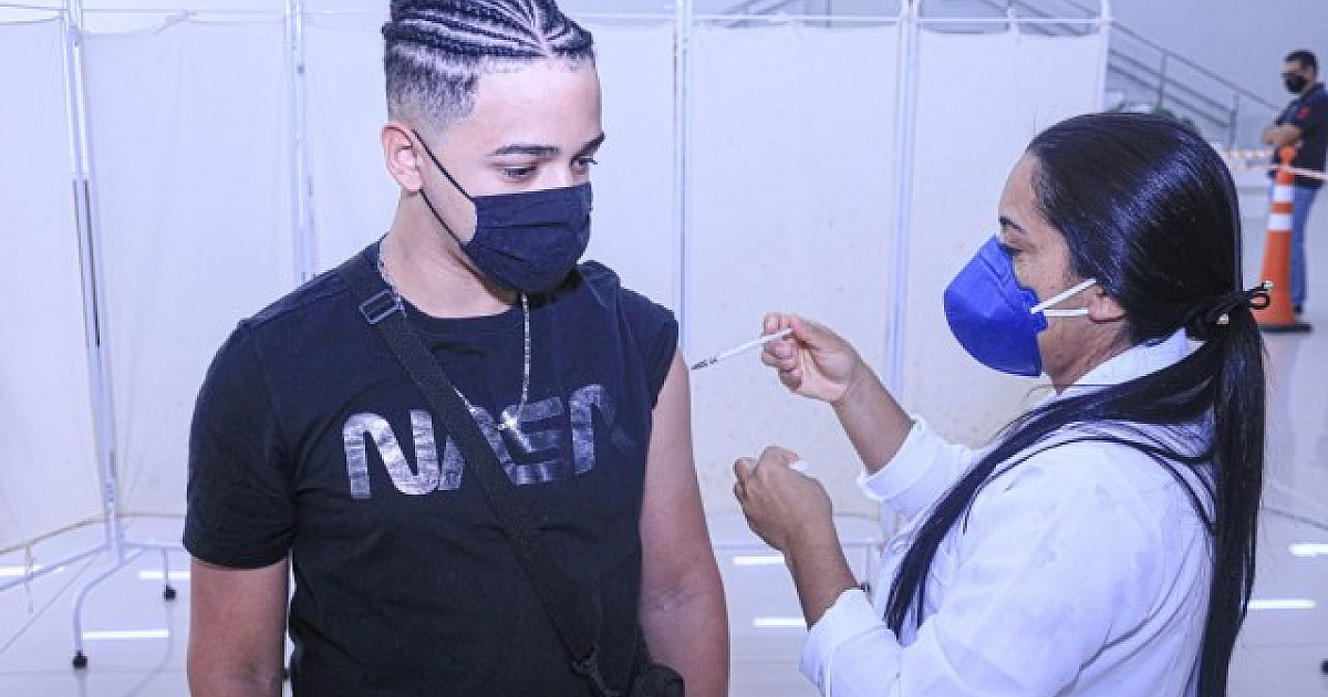 Parnaiba inicia aplicação de quarta dose em pessoas com mais de 35 anos