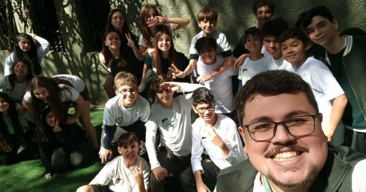 Dia dos professores: educador de matemática de escola de Alphaville trilha uma carreira de destaque