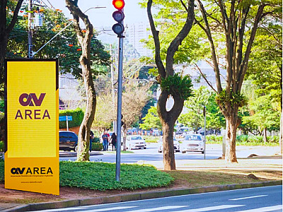 AREA instala painéis de LED em vias de Alphaville