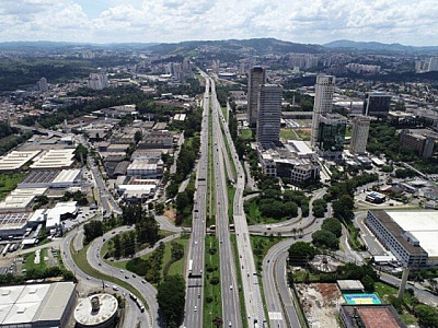 Mais de 370 mil veículos devem passar pelo sistema Castello-Raposo no feriado de Páscoa