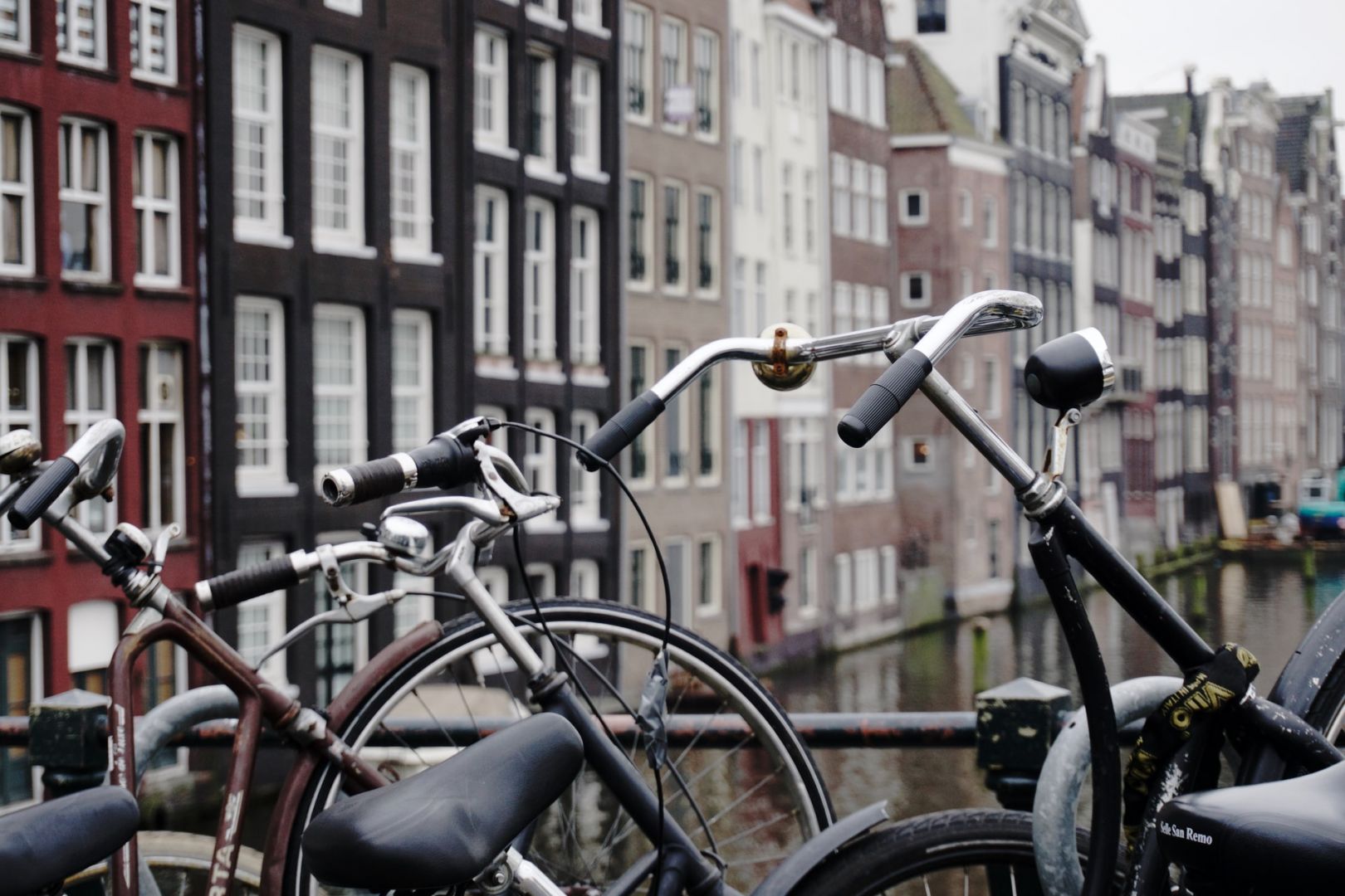 Holanda quer pagar para as pessoas irem ao trabalho pedalando