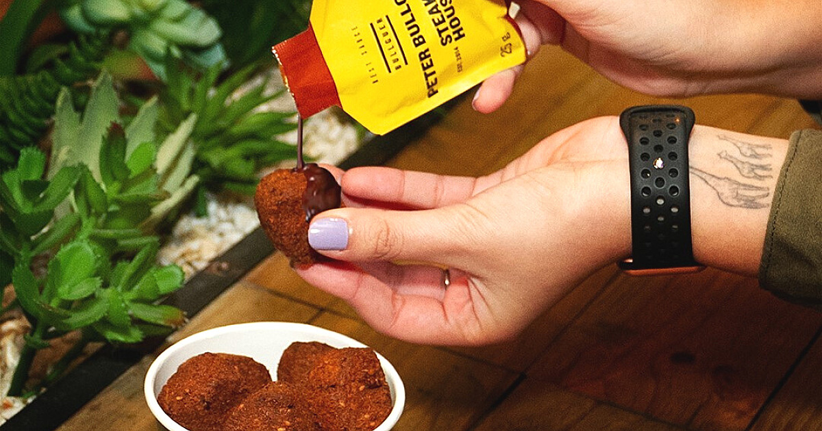 Com unidade em Alphaville, Bullguer aposta em Bolinho de Falafel
