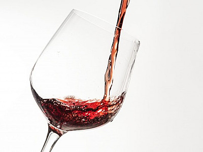 Com vinhos diferenciados, Oba Hortifruti inicia campanha "Momentos Portugal"