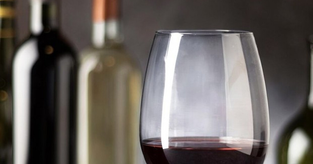 Com unidade em Alphaville, Wine realiza campanha para celebrar Dia do Pendura