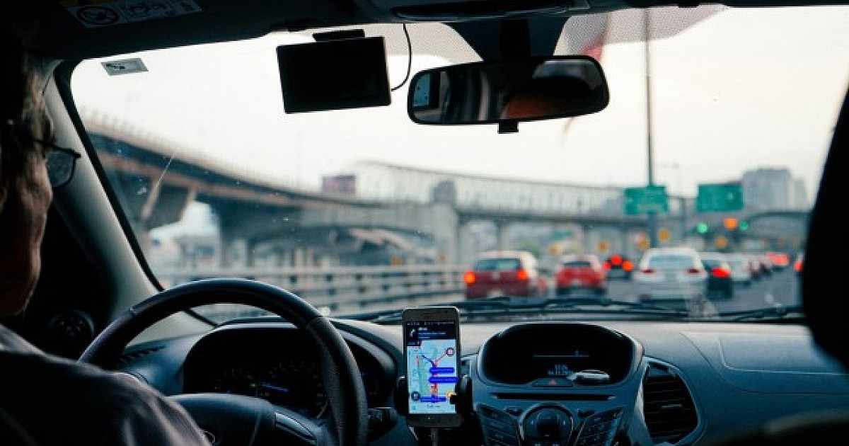 Uber libera viagens em grupo para passageiros com destino em comum