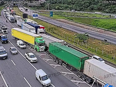 Acidente ocorreu por volta de 6h40