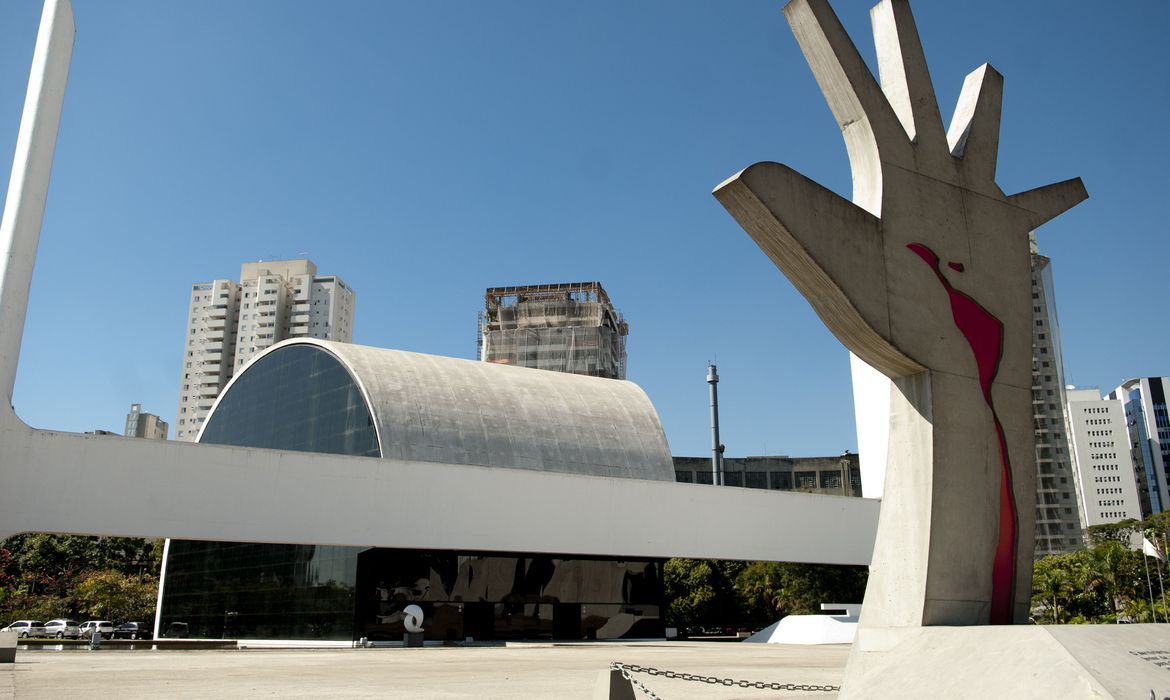 Memorial da América Latina vai abrir cinema drive-in em São Paulo