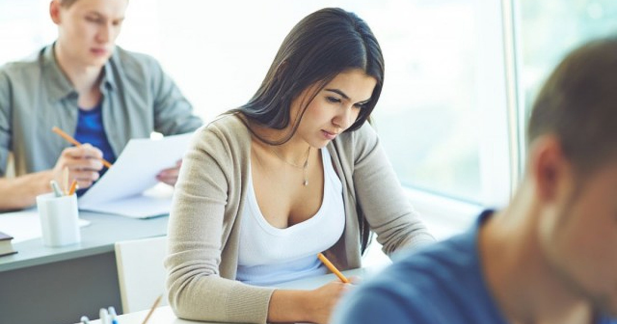 Com unidade em Alphaville, Curso Objetivo promove concurso para bolsa de estudos