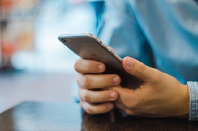 Brasileiros quase triplicam o uso de pagamentos via dispositivos móveis