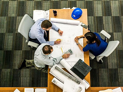 Pequenas empresas geram 220 mil empregos em fevereiro
