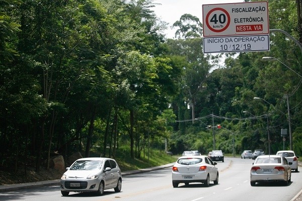 Prefeitura de Barueri não descarta mudança de velocidade em radares